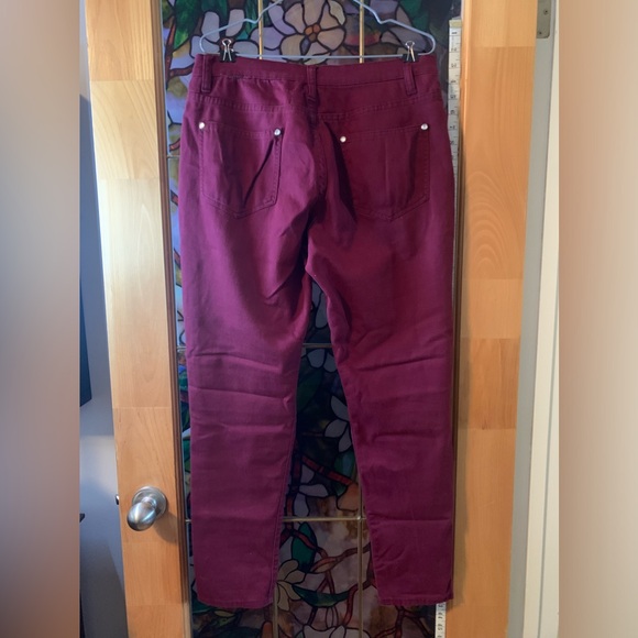 Wine size 12 women’s stretchy VENUS skinny jeans. - Picture 2 of 4